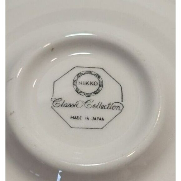 Set of 2 Nikko Christmastime Octagon Shaped  3.5” Cups and 6” Saucers - Picture 7 of 10